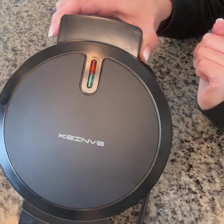 Máquina de Waffles Coração 5 Formas 750W Antiaderente