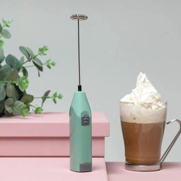 Mini Mixer Portátil Batedor Giratório A Pilha Para Ovos Café Cappuccino Milk Shake Bebidas Completo by 529717