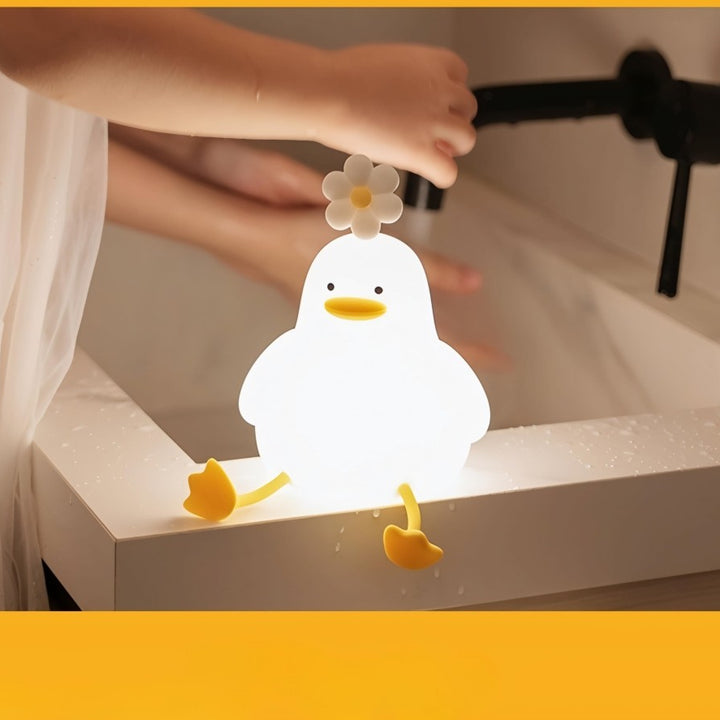 Luminária Infantil Abajur Siliconado Pato Florzinha Luz Quente