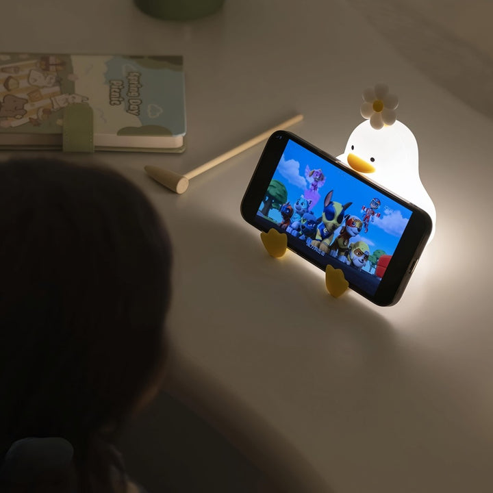 Luminária Infantil Abajur Siliconado Pato Florzinha Luz Quente